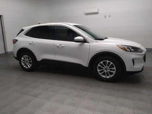 Used 2020 Ford Escape SE FWD image 11