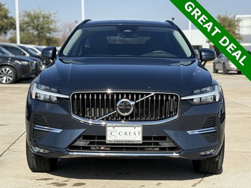 Used 2022 Volvo XC60 B5 Momentum w/ Protection Package Premier image 4