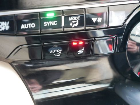 Used 2024 Acura MDX image 28