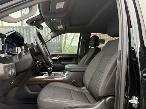 Used 2023 Chevrolet Silverado 1500 RST image 9