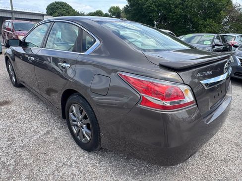 Used 2015 Nissan Altima 2.5 S w/ Special Edition Package image 5