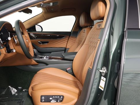 Certified 2023 Bentley Flying Spur S V8 AWD/4WD image 2