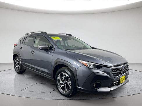 Used 2025 Subaru Crosstrek 2.5i Premium AWD/4WD image 3