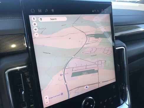 New 2026 GMC Yukon Elevation w/ Elevation Premium Package AWD/4WD image 17