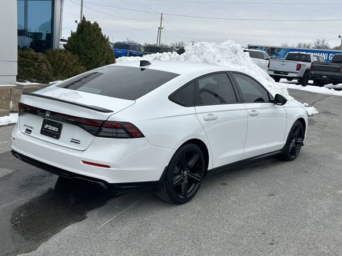 Used 2023 Honda Accord Sport image 6