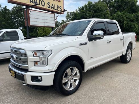 Used 2015 Ford F150 Platinum w/ Equipment Group 701A Luxury AWD/4WD image 2