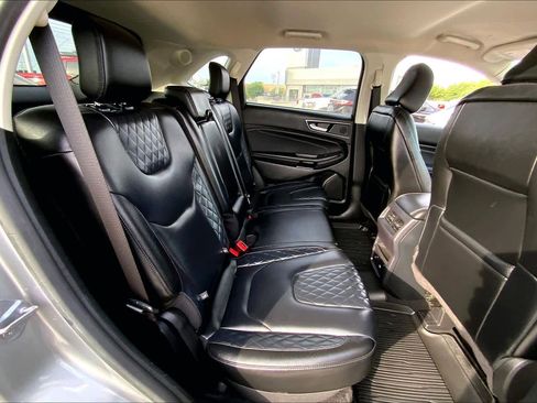 Certified 2023 Ford Edge Titanium AWD/4WD image 19