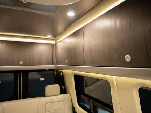 Used 2021 Mercedes-Benz Sprinter 3500 image 77