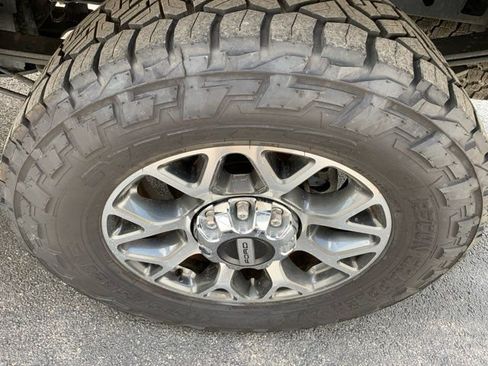 Used 2021 Ford F250 Lariat w/ Lariat Ultimate Package image 9