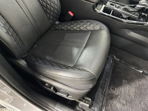 Used 2023 Kia Sorento SX AWD/4WD image 40