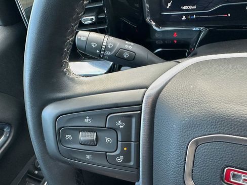 Used 2024 GMC Sierra 1500 Elevation image 32