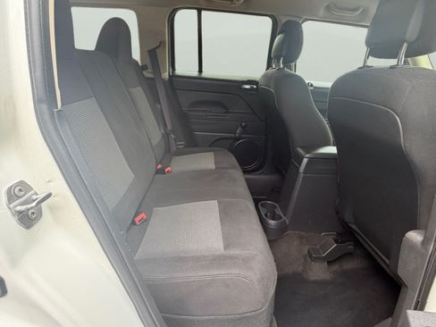 Used 2016 Jeep Patriot Sport AWD/4WD image 24