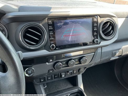 Used 2022 Toyota Tacoma TRD Sport w/ Technology Package RWD image 13
