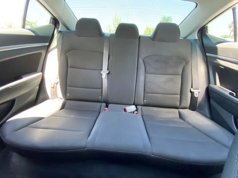 Used 2020 Hyundai Elantra Value Edition w/ Cargo Package (C1) image 14