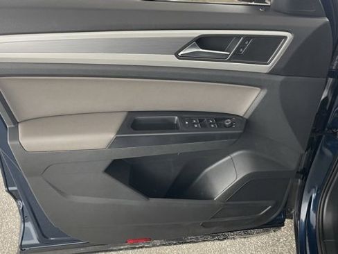 Used 2021 Volkswagen Atlas S image 34