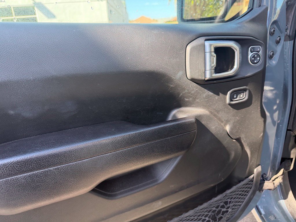 Used 2024 Jeep Wrangler Unlimited AWD/4WD image 20