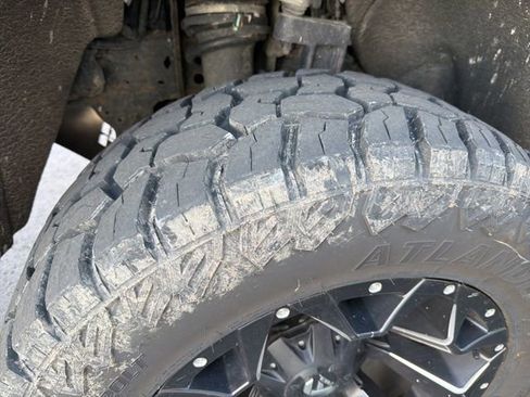 Used 2019 Chevrolet Silverado 1500 LT Trail Boss image 12