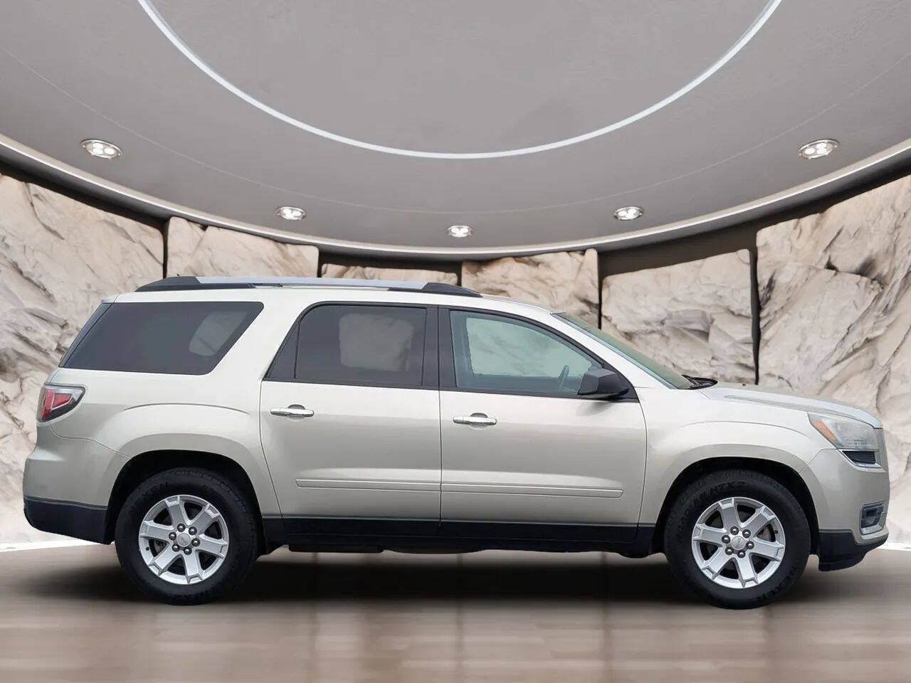 Used 2013 GMC Acadia SLE FWD image 14