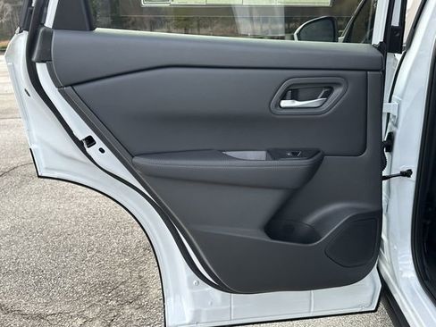 New 2026 Nissan Rogue SV w/ Cold Weather Package FWD image 18