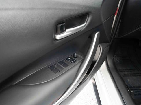 Used 2024 Toyota Corolla SE FWD image 7