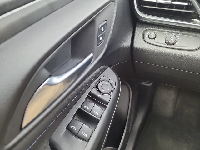 Used 2025 Buick Envista Sport Touring FWD image 18