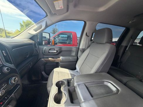 Used 2021 Chevrolet Silverado 2500 LT w/ Convenience Package AWD/4WD image 9