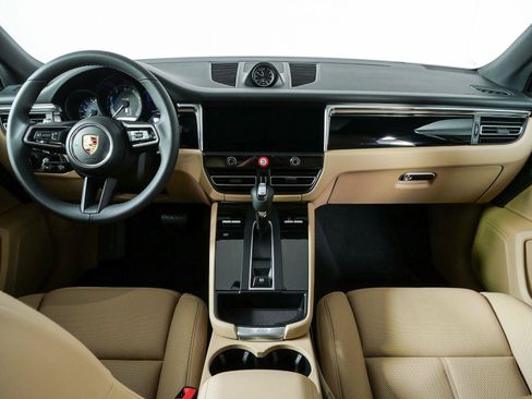 Certified 2026 Porsche Macan Turbo AWD/4WD image 21