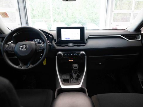 Used 2023 Toyota RAV4 LE AWD/4WD image 20