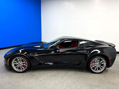 Used 2016 Chevrolet Corvette Z06 w/ 3LZ Preferred Equipment Group image 7