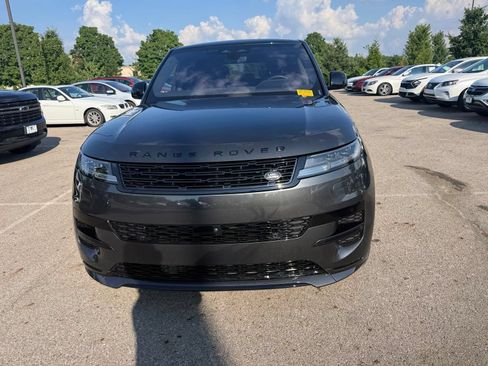 Used 2023 Land Rover Range Rover Sport SE Dynamic AWD/4WD image 2