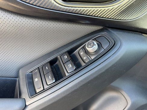 Used 2022 Subaru Crosstrek 2.5i Sport w/ Moonroof Package image 18