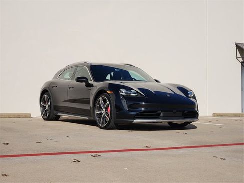 Used 2021 Porsche Taycan 4S image 3