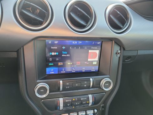 Used 2022 Ford Mustang GT w/ Equipment Group 301A RWD image 26