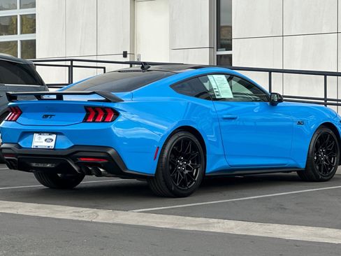 Used 2025 Ford Mustang GT Premium w/ GT Performance Package image 3