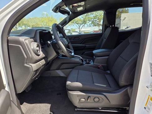 Used 2026 Chevrolet Colorado W/T w/ WT Custom Package RWD image 12