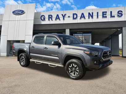 Used 2017 Toyota Tacoma TRD Off-Road w/ Tow Package (A/T)