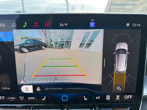 New 2026 Volkswagen Tiguan SE image 17