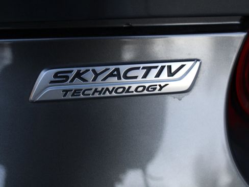 Used 2017 MAZDA MX-5 Miata RF Club image 29