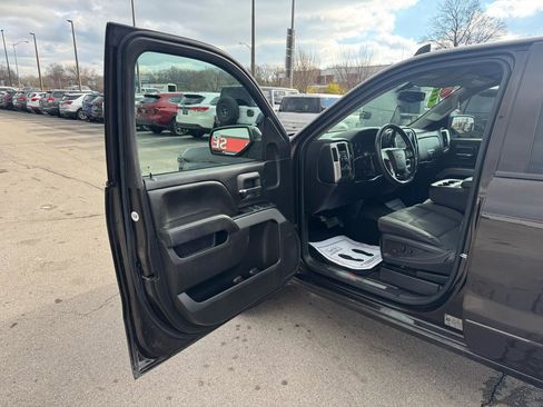 Used 2018 Chevrolet Silverado 1500 LT w/ All Star Edition image 13
