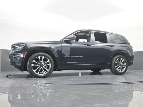 Used 2024 Jeep Grand Cherokee Overland w/ Luxury Tech Group IV image 64