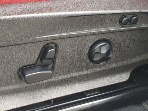 Used 2024 Alfa Romeo Stelvio Veloce image 23