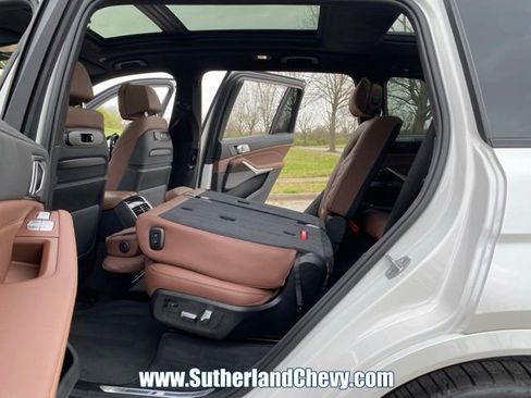 Used 2025 BMW X7 xDrive40i w/ Executive Package image 49