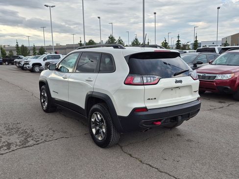 Used 2019 Jeep Cherokee Trailhawk AWD/4WD image 5