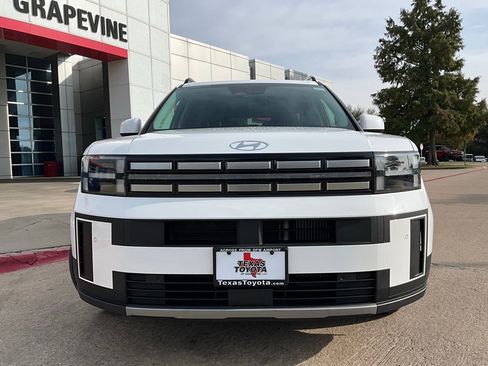 Used 2025 Hyundai Santa Fe SEL image 4