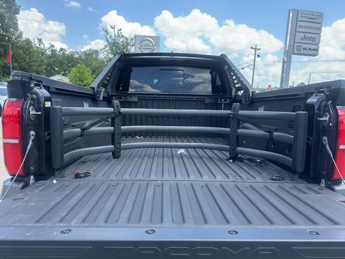 Used 2024 Toyota Tacoma 4x4 Double Cab Hybrid image 21