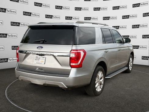 Used 2021 Ford Expedition XLT RWD image 6