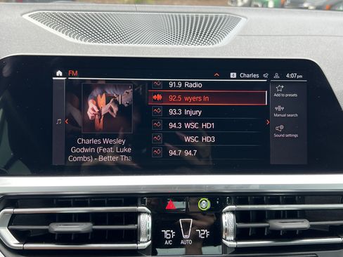 Certified 2022 BMW 430i Convertible w/ M Sport Package RWD image 23