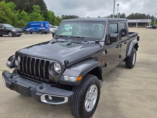 Used 2021 Jeep Gladiator Sport AWD/4WD video 1