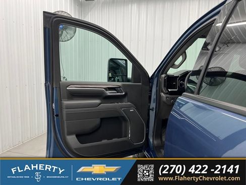 Used 2025 Chevrolet Silverado 2500 LTZ w/ Trail Boss Package AWD/4WD image 8