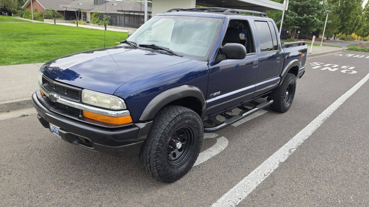 Used 2003 Chevrolet S10 Pickup LS w/ Appearance Package AWD/4WD image 1